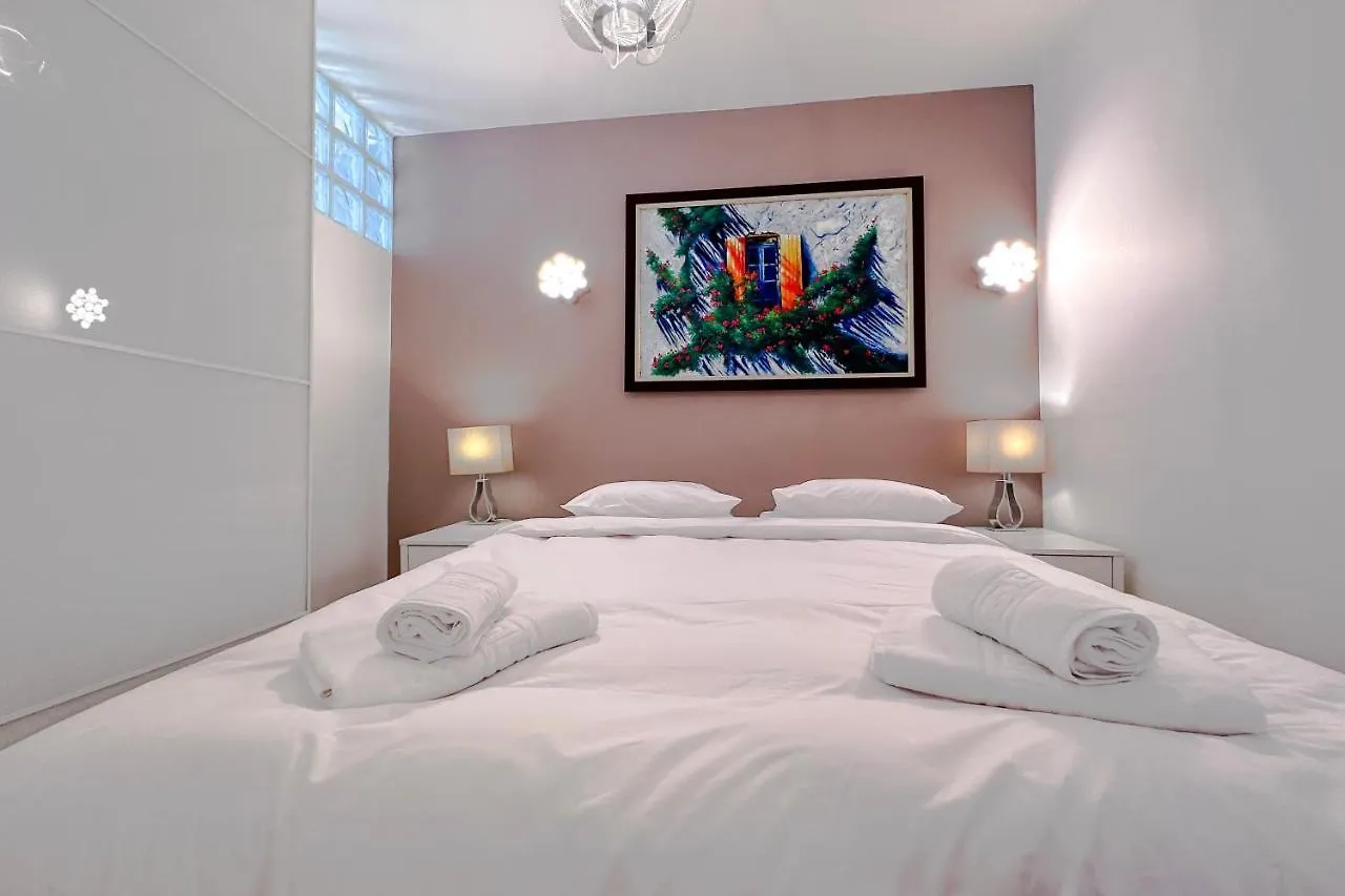 Pradignac - Beautiful 2 Bedroom Apartment Center Of Cannes